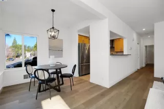 Photo #3: 41081935 Listing