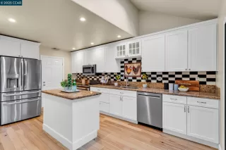 Photo #2: 41081989 Listing
