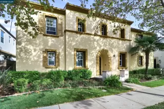 Photo #2: 41082004 Listing