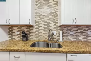 Photo #6: 41082033 Listing