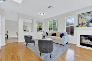 Photo #3: 41082328 Listing