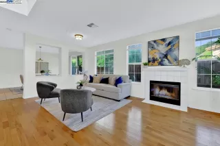 Photo #4: 41082328 Listing