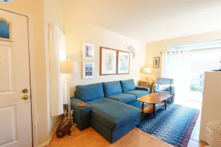 Photo #6: 41082398 Listing 