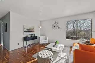 Photo #3: 41082508 Listing