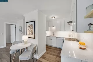 Photo #5: 41082553 Listing