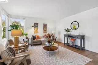 Photo #4: 41082582 Listing