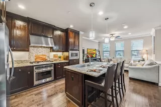 Photo #4: 41082584 Listing