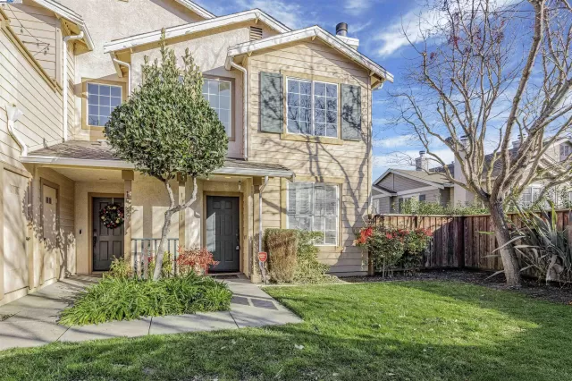 MLS: 41082607 Condo For Sale