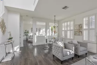 Photo #5: 41082607 Listing