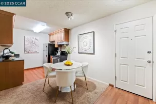 Photo #3: 41082686 Listing