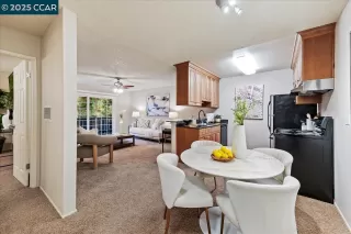 Photo #4: 41082686 Listing