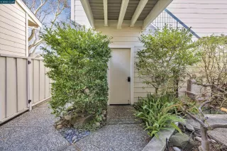 Photo #2: 41082707 Listing