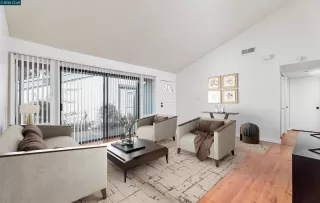 Photo #2: 41082736 Listing