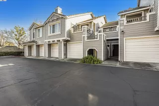 Photo #2: 41082769 Listing