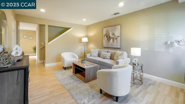 MLS: 41082808 Condo For Sale