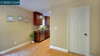 Photo #6: 41082808 Listing 