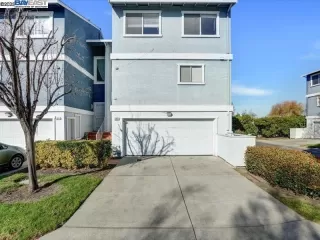 Click for more information on MLS # 41082911 : 5835 CENTRAL AVENUE More Details about MLS # 41082911 : 5835 CENTRAL AVENUE
