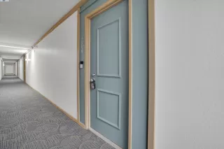 Photo #5: 41083015 Listing 