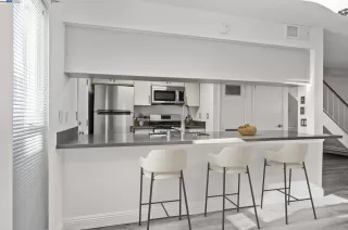 Photo #6: 41083041 Listing 