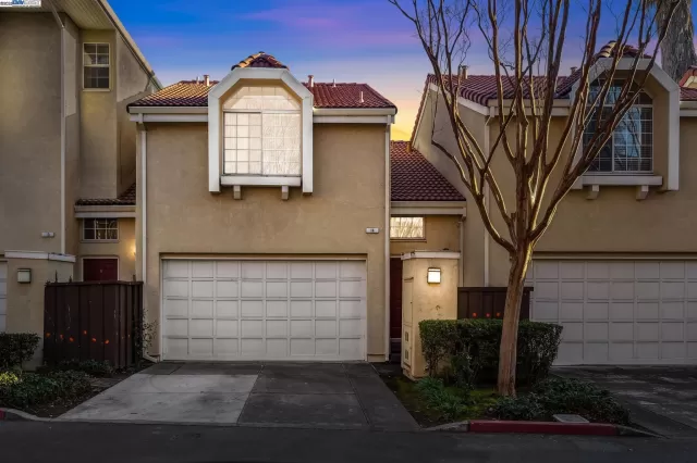 MLS: 41083140 Condo For Sale