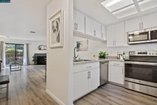 Photo #6: 41083236 Listing 