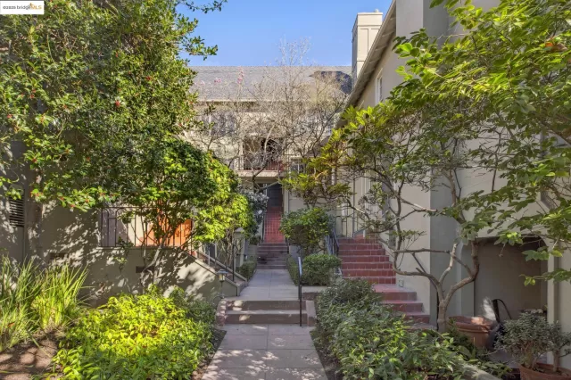 MLS: 41083349 Condo For Sale