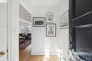 Photo #2: 41083349 Listing 