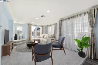 Photo #2: 41083353 Listing