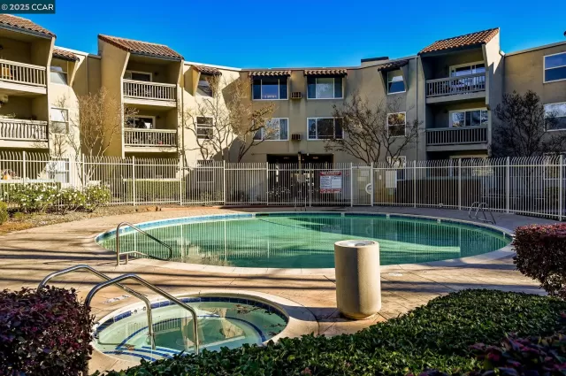 MLS: 41083355 Condo For Sale