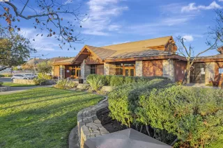 Photo #6: 41083489 Listing