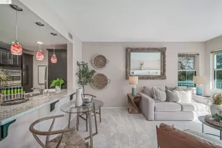 Photo #1: 41083530 Listing