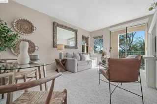 Photo #3: 41083530 Listing