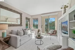 Photo #4: 41083530 Listing