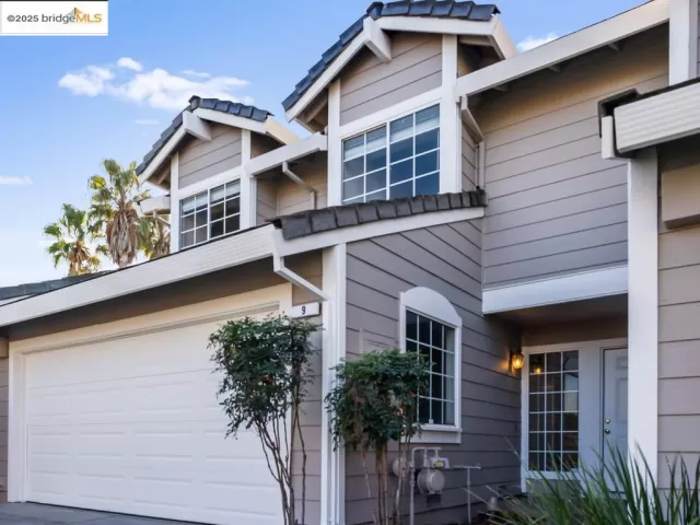 MLS: 41083535 Condo For Sale
