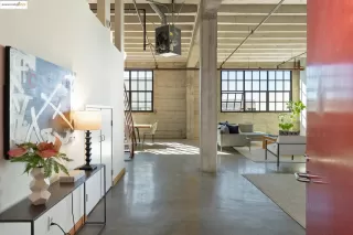 Photo #1: 41083620 Listing 