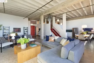 Photo #6: 41083620 Listing 