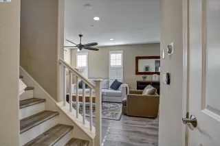 Photo #5: 41083660 Listing