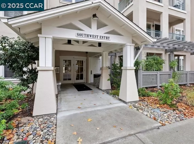 MLS: 41083689 Condo For Sale