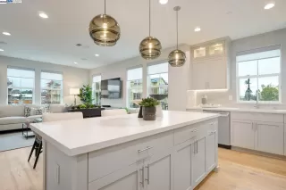 Photo #4: 41083760 Listing