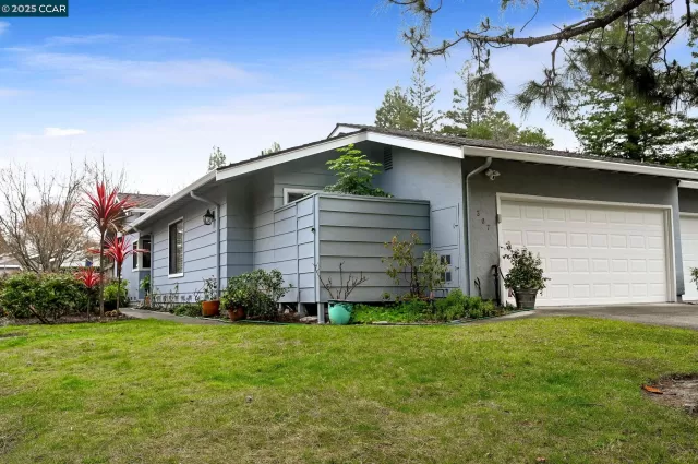 MLS: 41083819 Condo For Sale