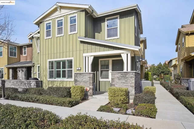 MLS: 41083846 Condo For Sale