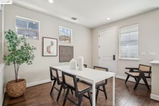 Photo #5: 41083846 Listing