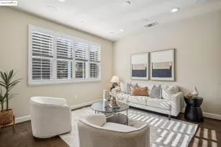 Photo #6: 41083846 Listing