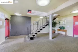 Photo #1: 41083950 Listing