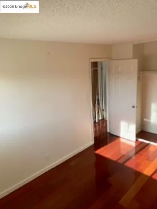 Photo #6: 41083950 Listing