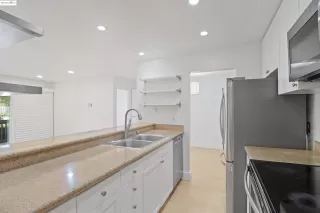 Photo #6: 41083956 Listing