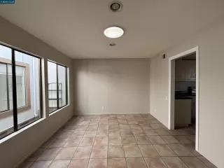 Photo #2: 41083980 Listing 