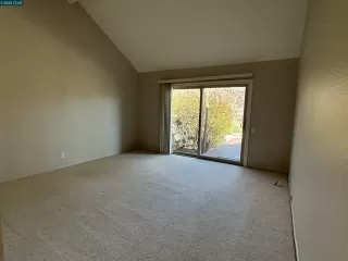 Photo #4: 41083980 Listing 