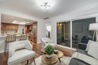 Photo #5: 41083985 Listing 