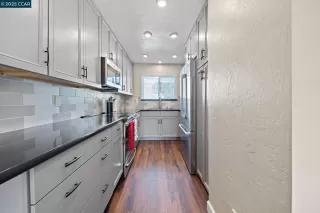 Photo #6: 41083989 Listing